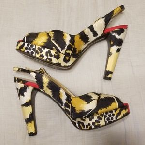 💥 Stuart Weitzman💥 animal print heels